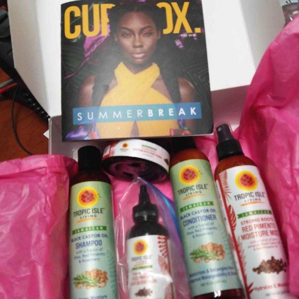 Curlbox Summer Break hair products